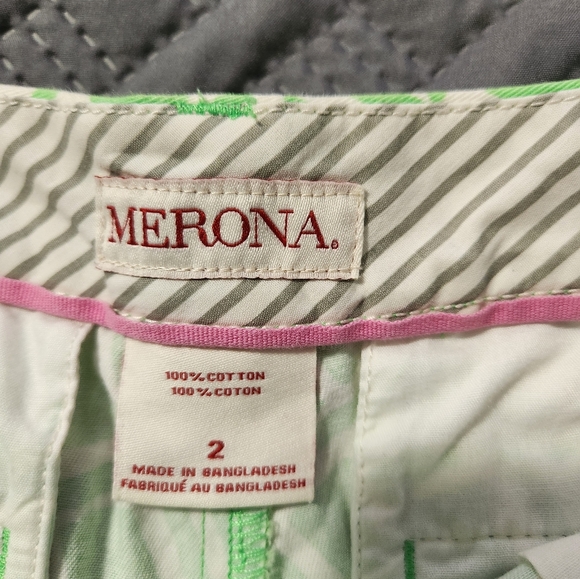 Patterned shorts - Picture 2 of 3